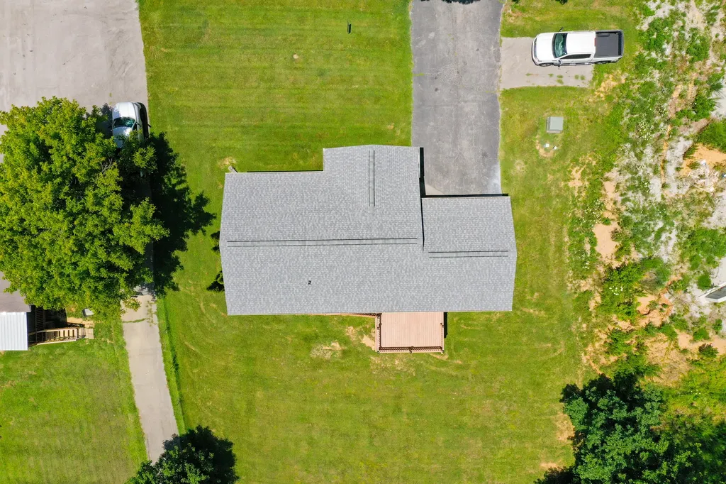 491 Hopkins Cemetery Road Lily KY 40740