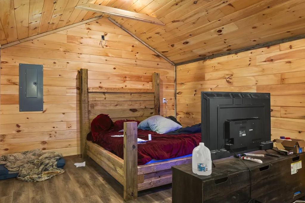 198 Lacy Creek Road Campton KY 41301