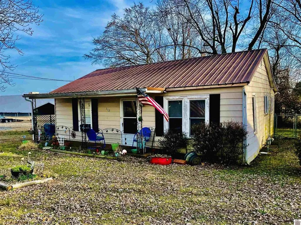 312 Drivers Lane Mayfield KY 42066