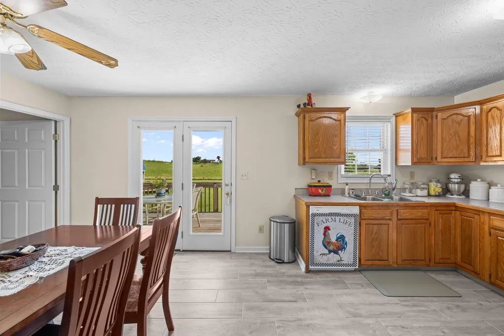 143 Rolling Meadows Drive Lancaster KY 40444