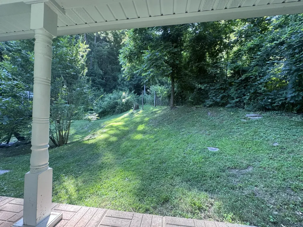 5084 5084 Middle Frk Road Salyersville KY 41465