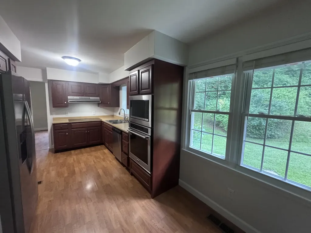 5084 5084 Middle Frk Road Salyersville KY 41465