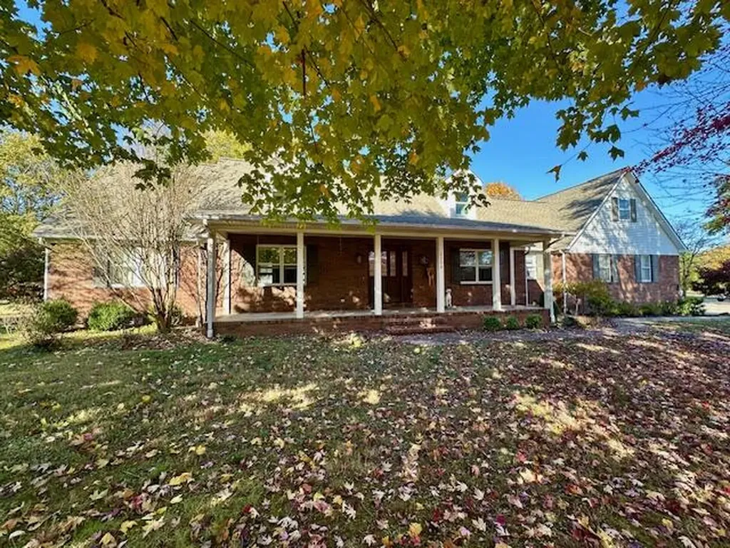 2200 Creekwood Drive Murray KY 42071