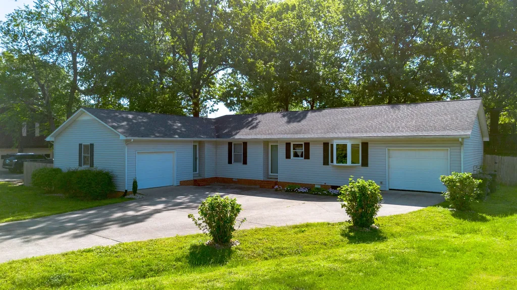 3942 Halehaven Drive Paducah KY 42001