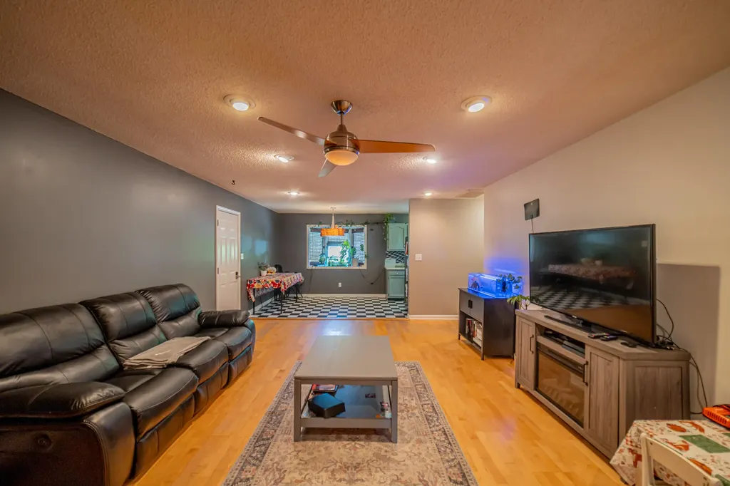 3942 Halehaven Drive Paducah KY 42001