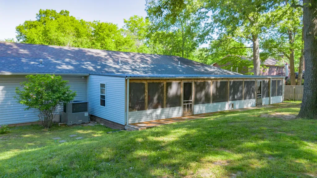 3942 Halehaven Drive Paducah KY 42001