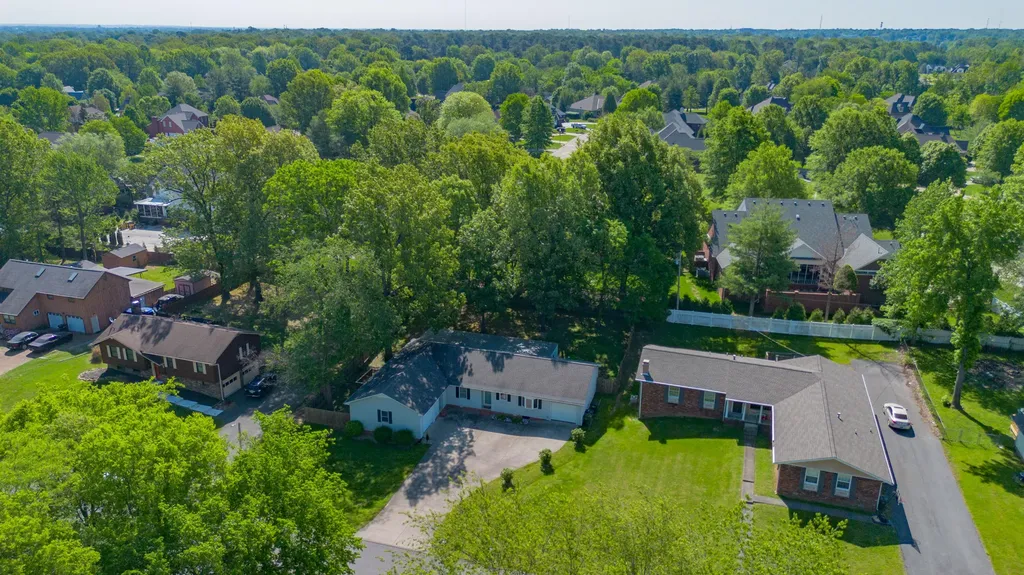 3942 Halehaven Drive Paducah KY 42001