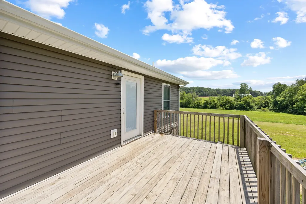120 Mohican Trail Jeffersonville KY 40337