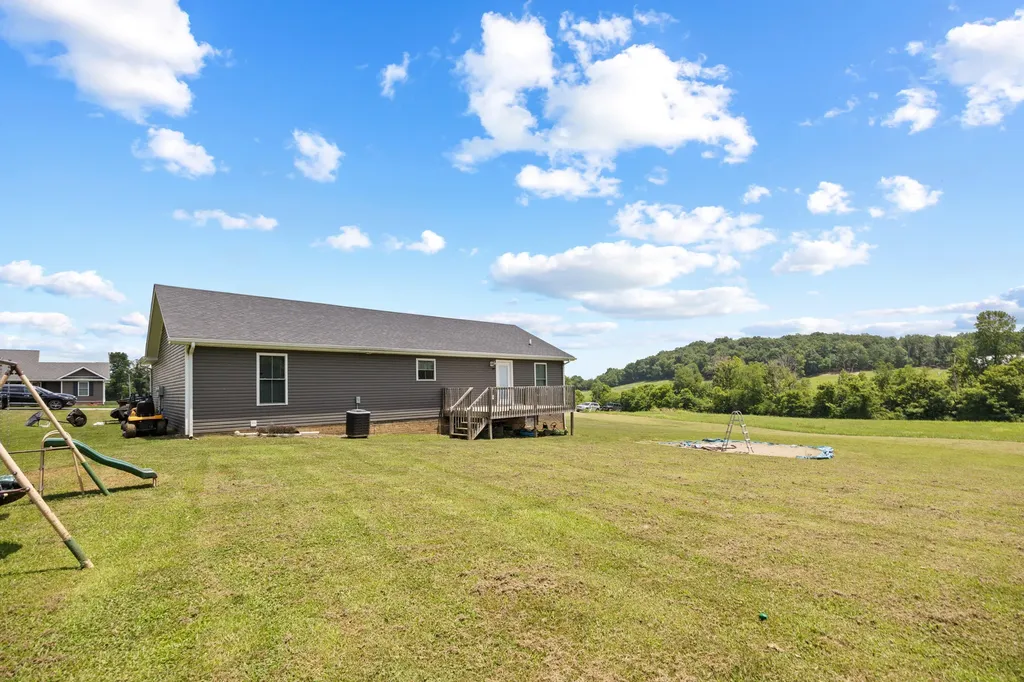 120 Mohican Trail Jeffersonville KY 40337