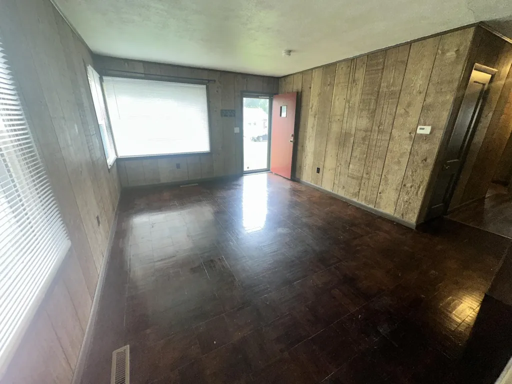 935 Lorine Lane Paducah KY 42001