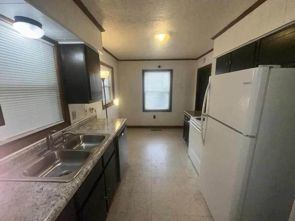 935 Lorine Lane Paducah KY 42001