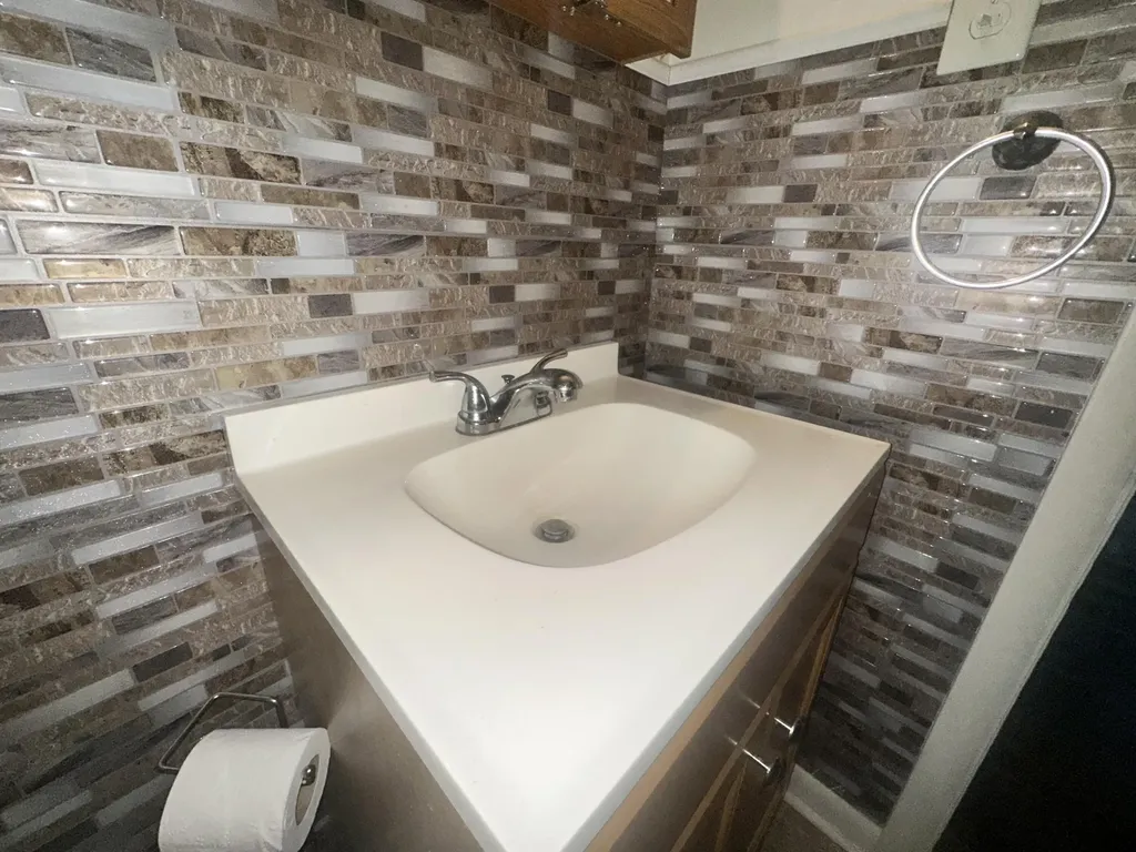 935 Lorine Lane Paducah KY 42001