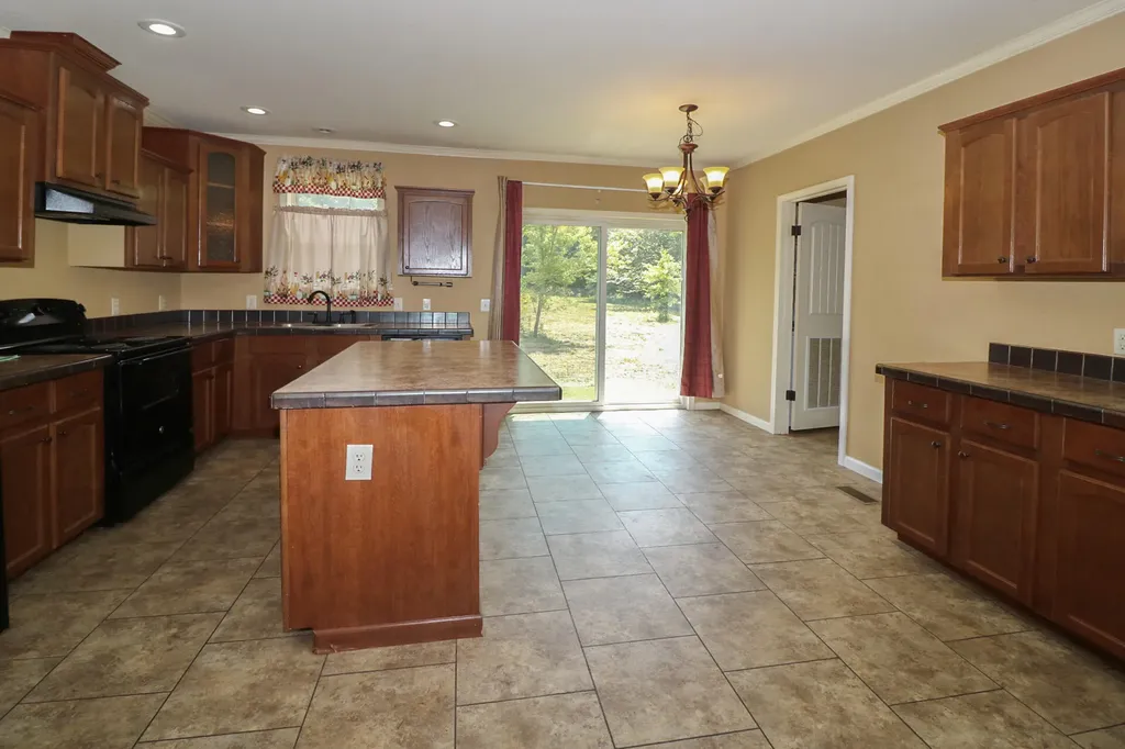 2014 Husband Road Paducah KY 42003