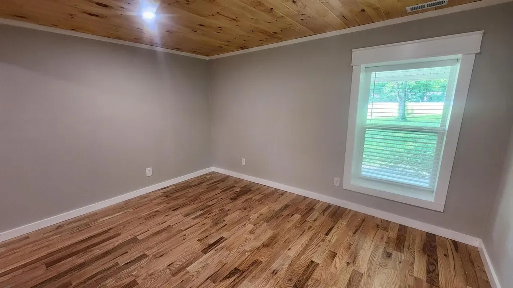 5270 Highway 2141 Hustonville KY 40437
