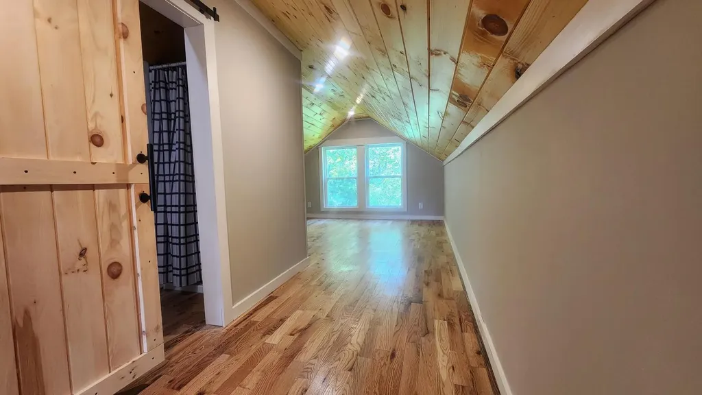 5270 Highway 2141 Hustonville KY 40437
