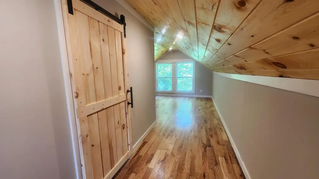 5270 Highway 2141 Hustonville KY 40437