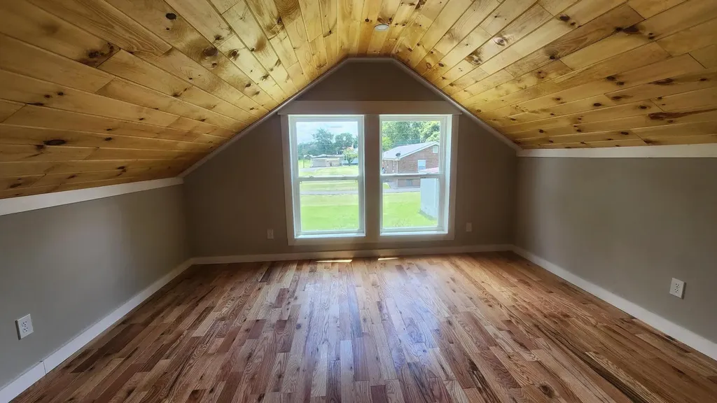 5270 Highway 2141 Hustonville KY 40437