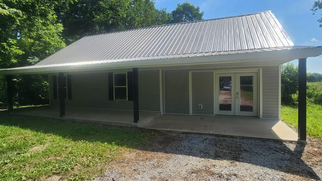5270 Highway 2141 Hustonville KY 40437