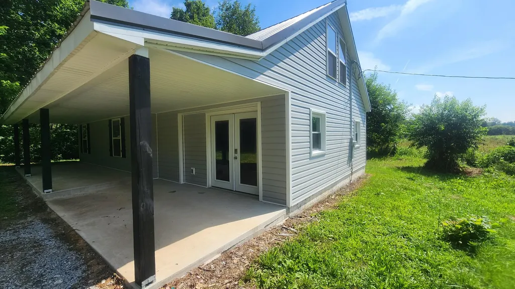 5270 Highway 2141 Hustonville KY 40437