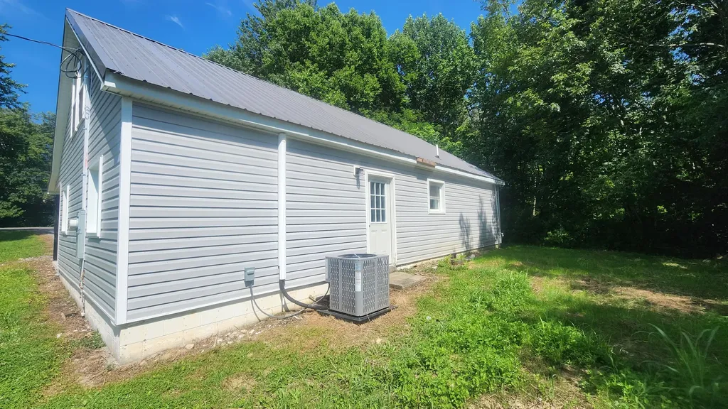 5270 Highway 2141 Hustonville KY 40437