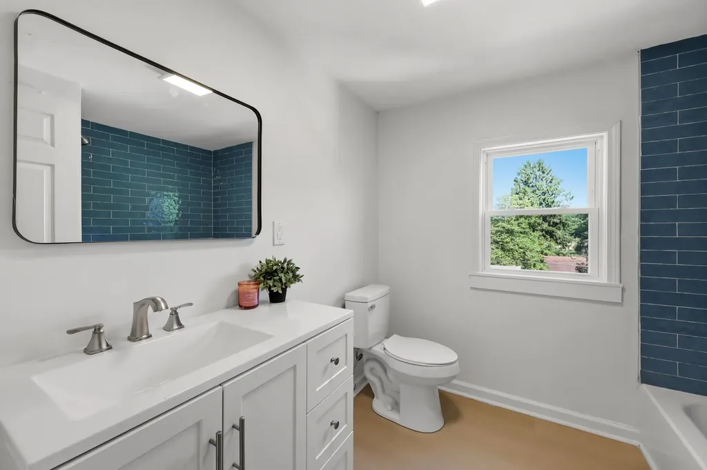 2453 Pierson Drive Lexington KY 40505