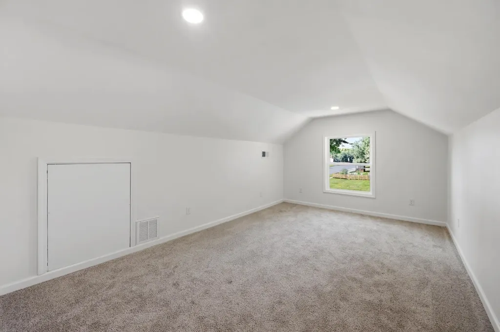 2453 Pierson Drive Lexington KY 40505