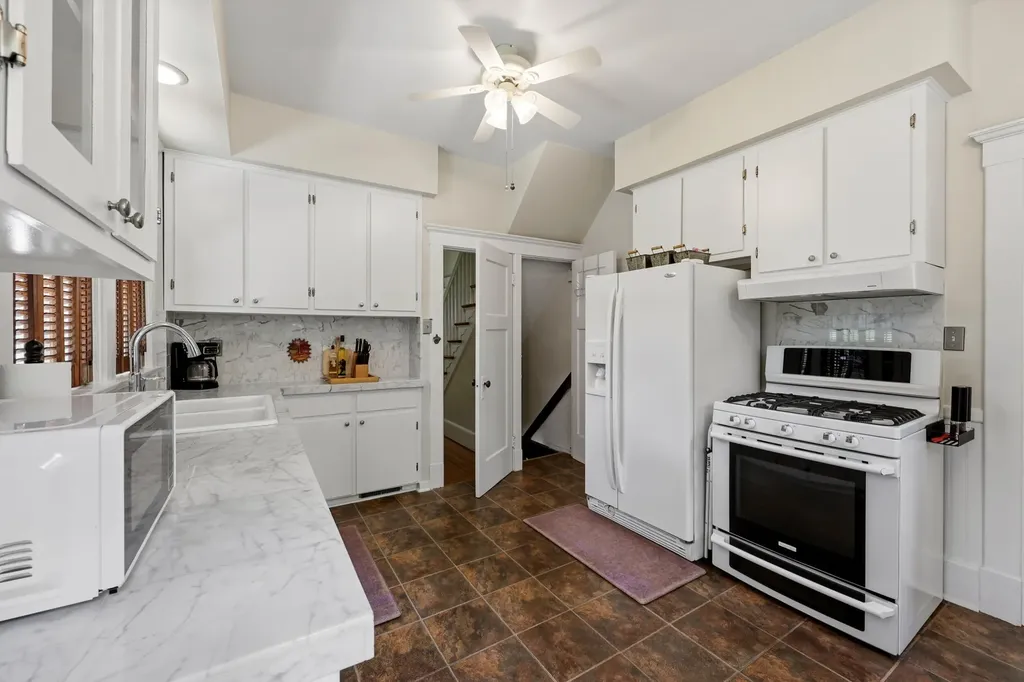 850 W Lexington Danville KY 40422
