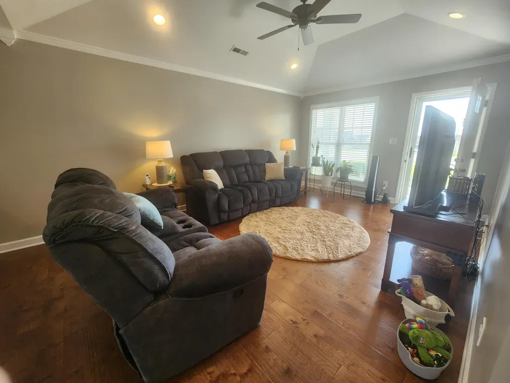 562 Justify Drive Hopkinsville KY 42240