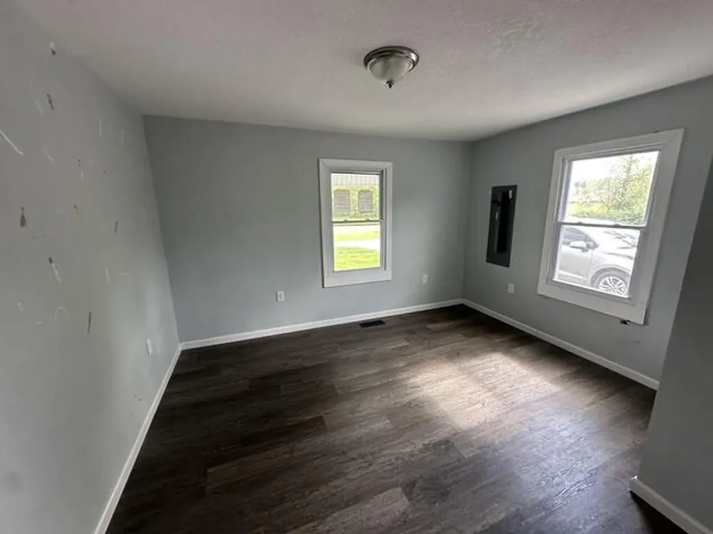 4557 Hendron Road Paducah KY 42003