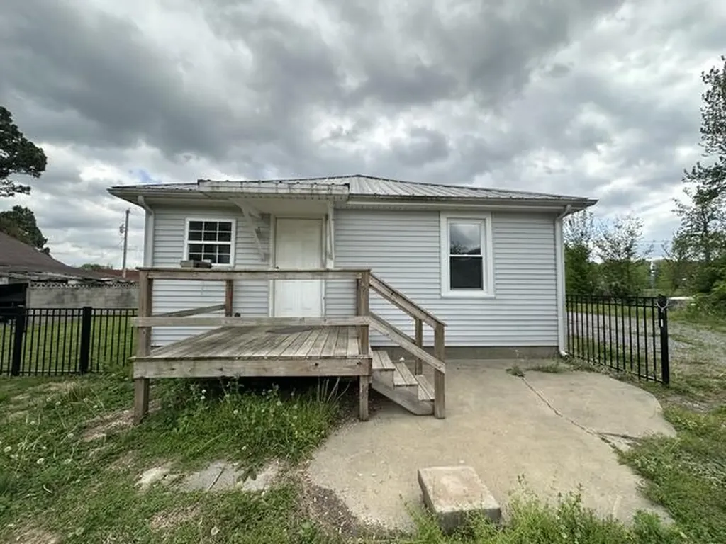 4557 Hendron Road Paducah KY 42003
