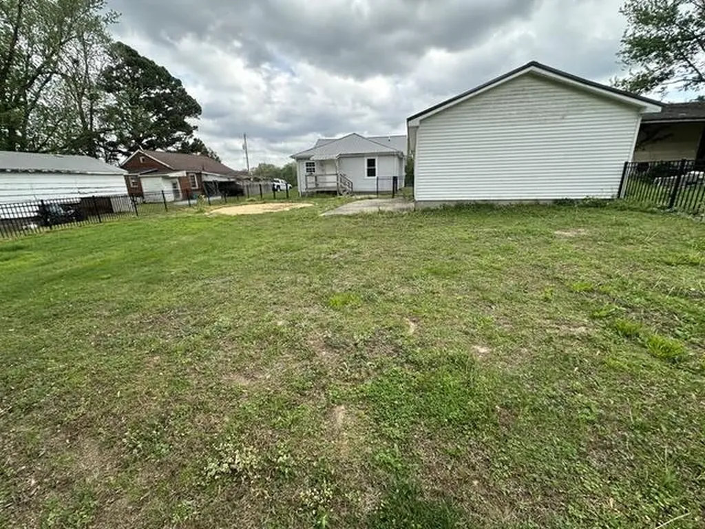 4557 Hendron Road Paducah KY 42003