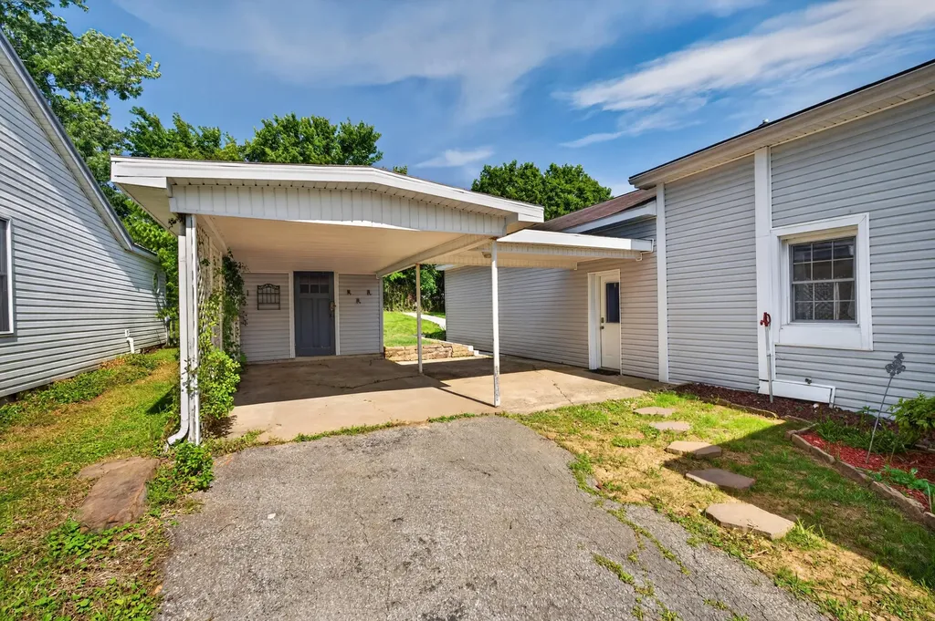 4344 At Massa Drive Paducah KY 42003