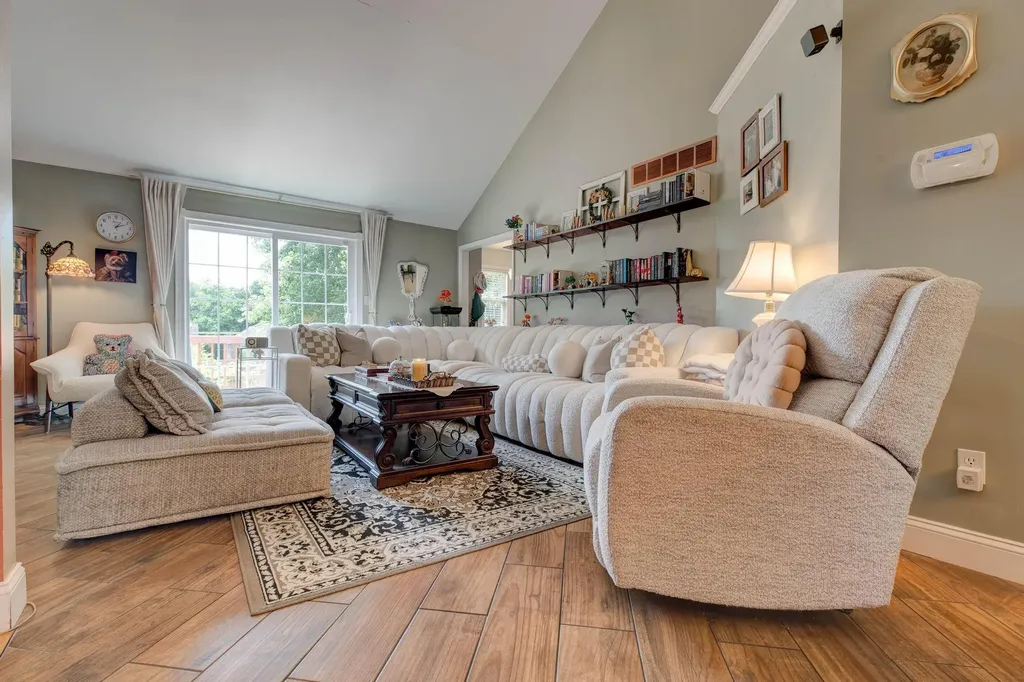 129 Swiss Stone Way Mt Sterling KY 40353