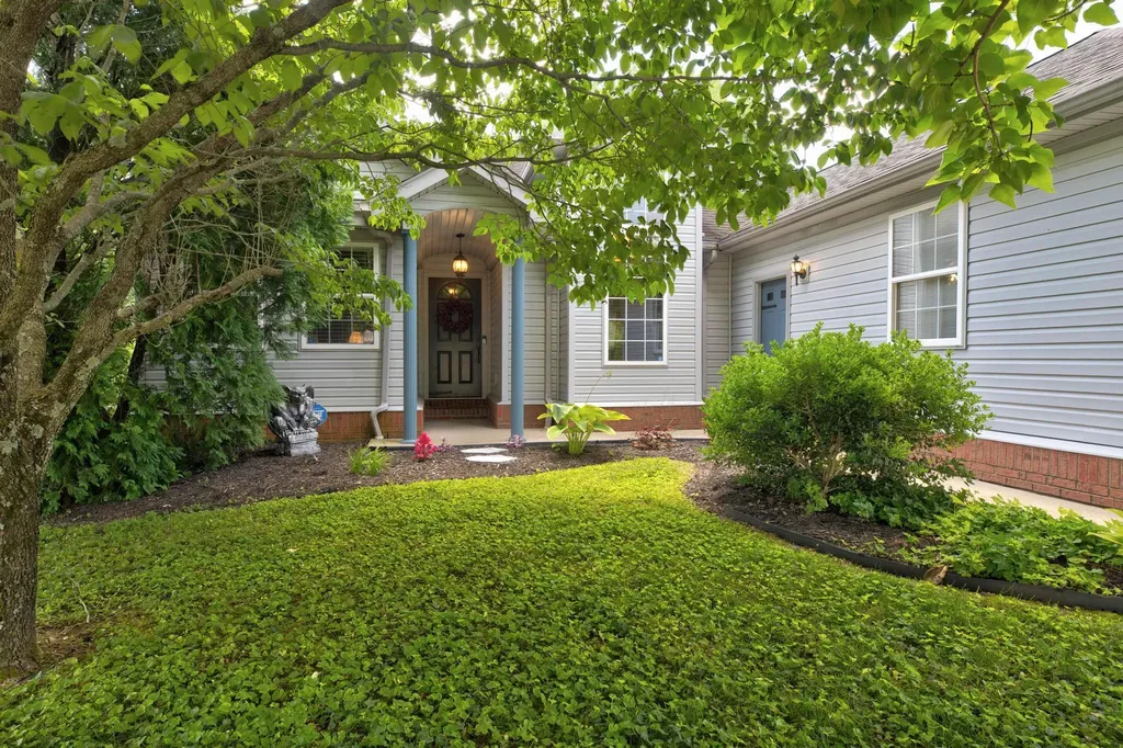 129 Swiss Stone Way Mt Sterling KY 40353