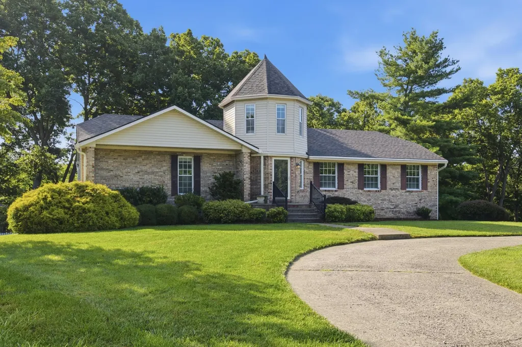 47 Woodbriar Court Nicholasville KY 40356