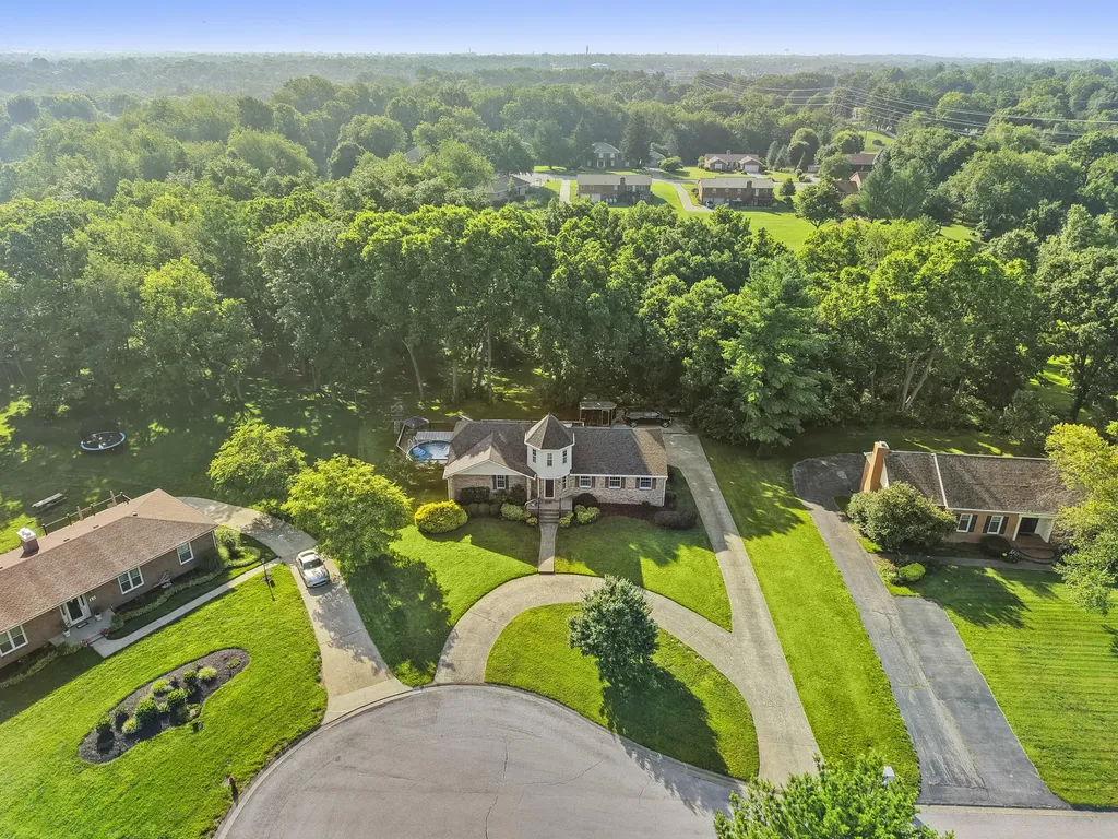 47 Woodbriar Court Nicholasville KY 40356