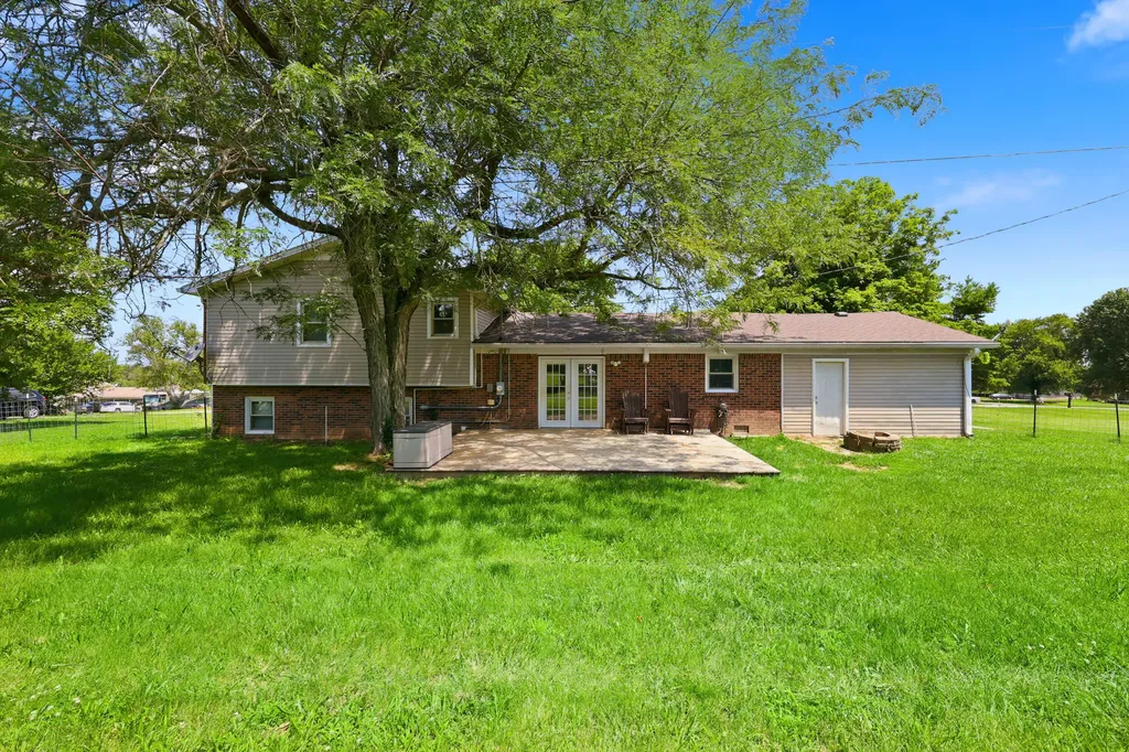 255 Mocks Creek Drive Danville KY 40422