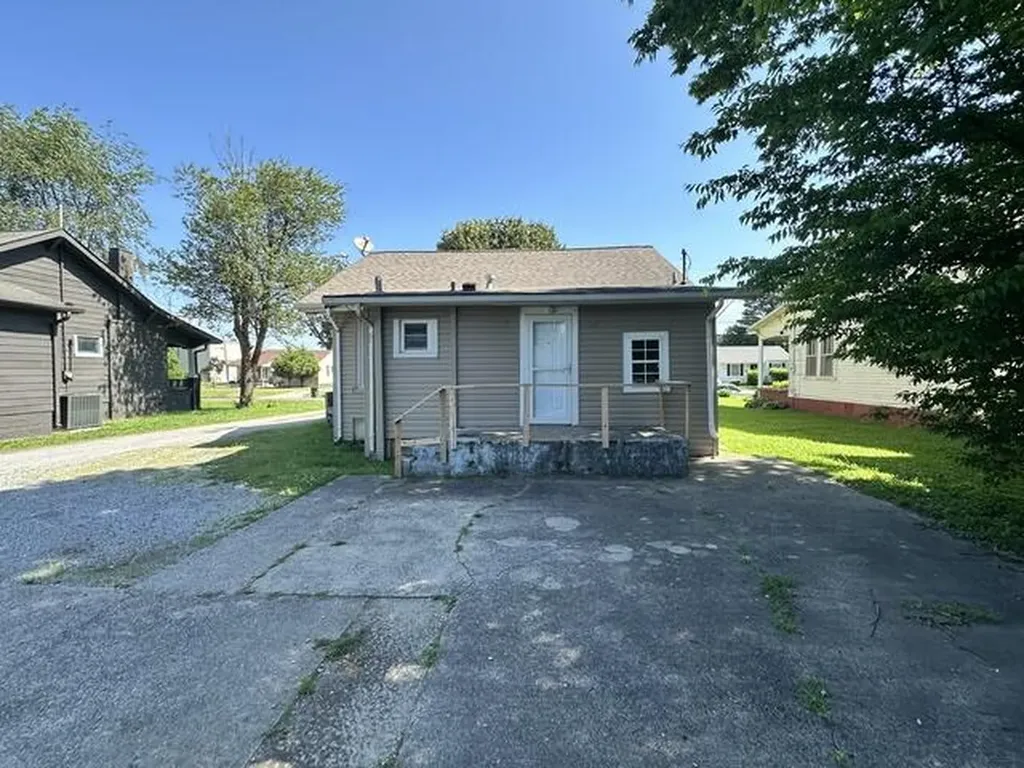 1619 N 10th Street Paducah KY 42001