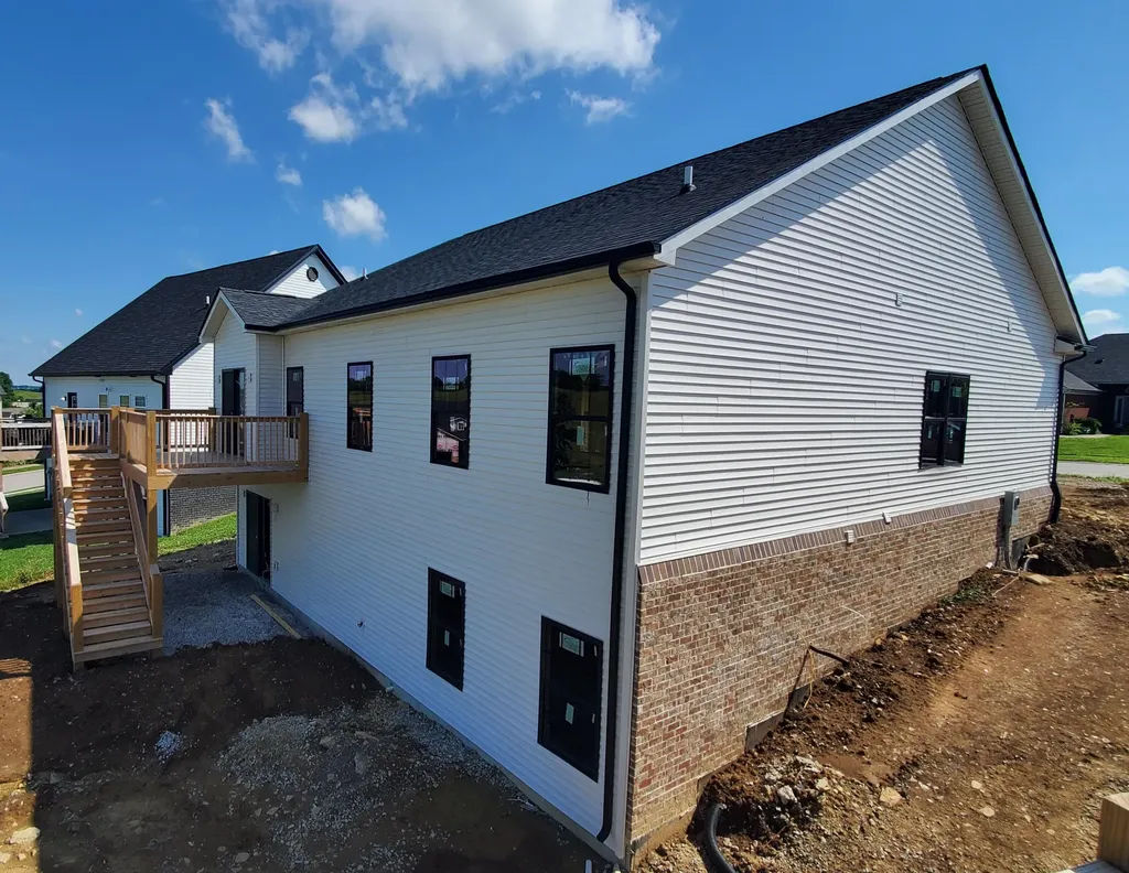 2013 Thorntree Lane Lawrenceburg KY 40342