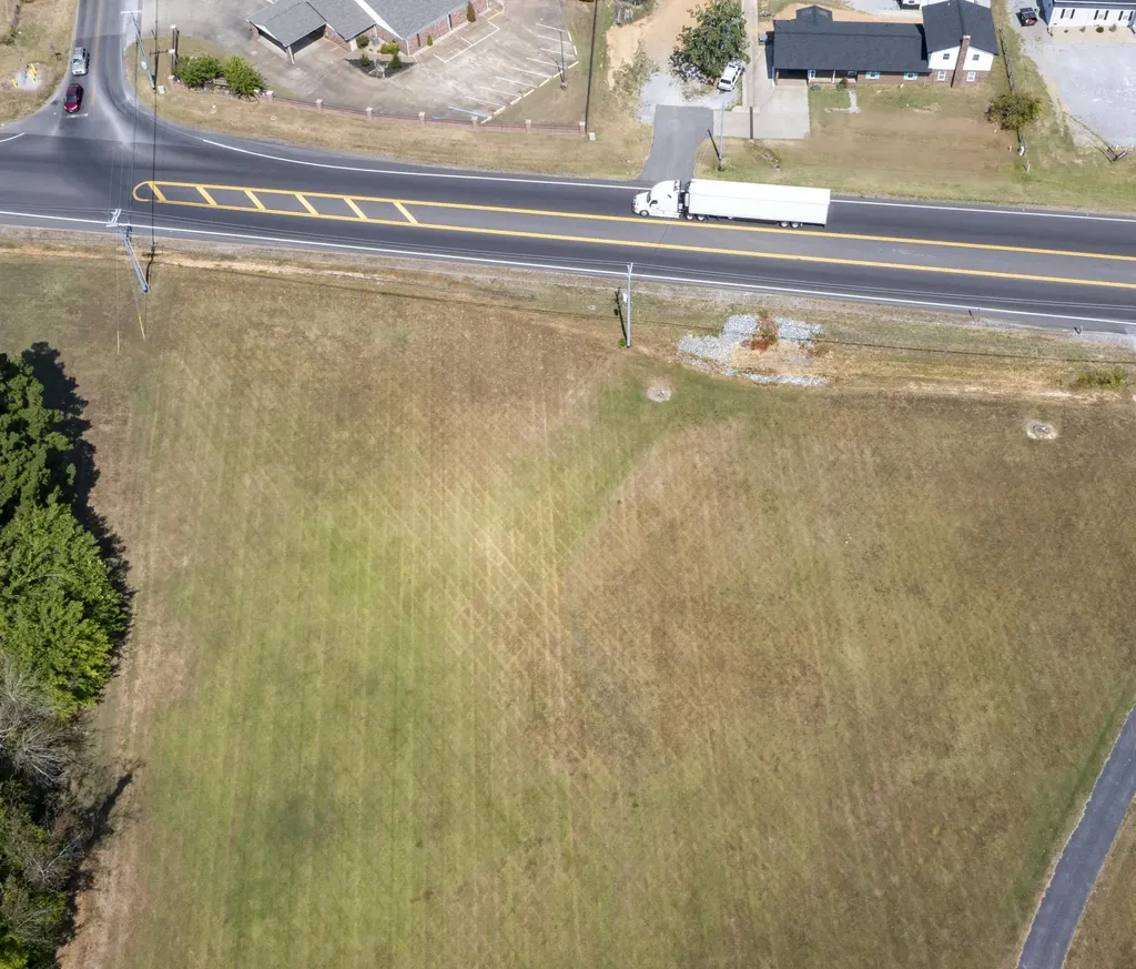1005 State Route 121 North Murray KY 42071