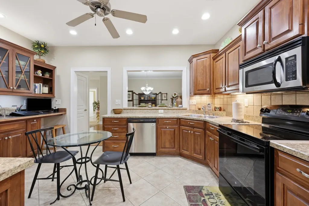 143 Rumsey Circle Versailles KY 40383