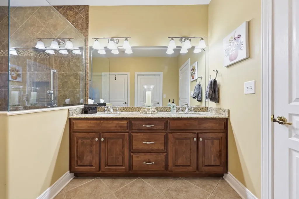 143 Rumsey Circle Versailles KY 40383
