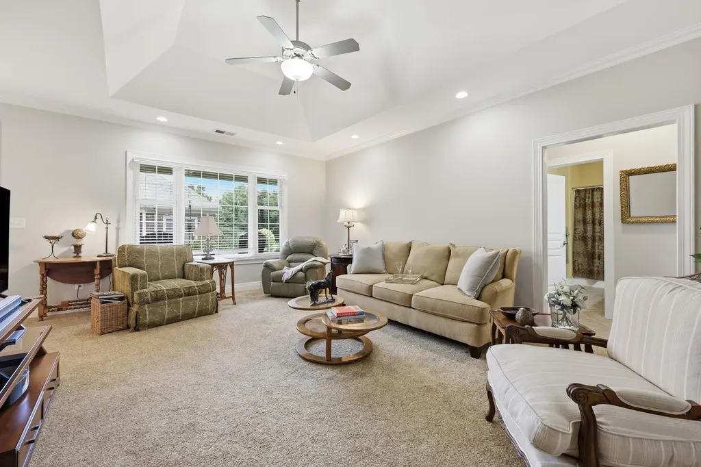 143 Rumsey Circle Versailles KY 40383