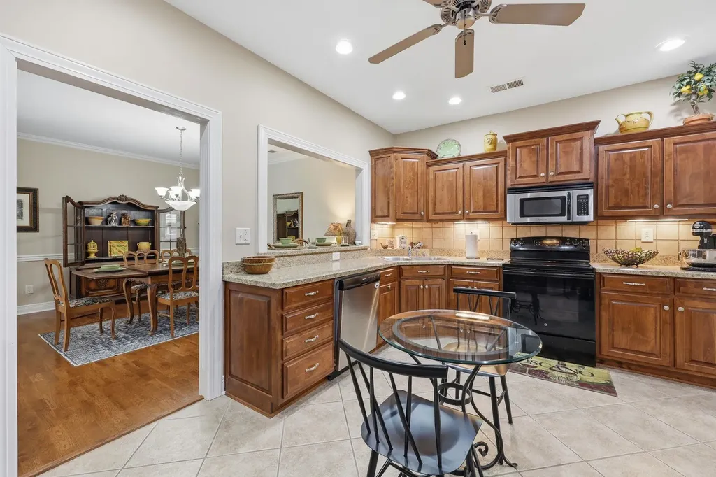 143 Rumsey Circle Versailles KY 40383