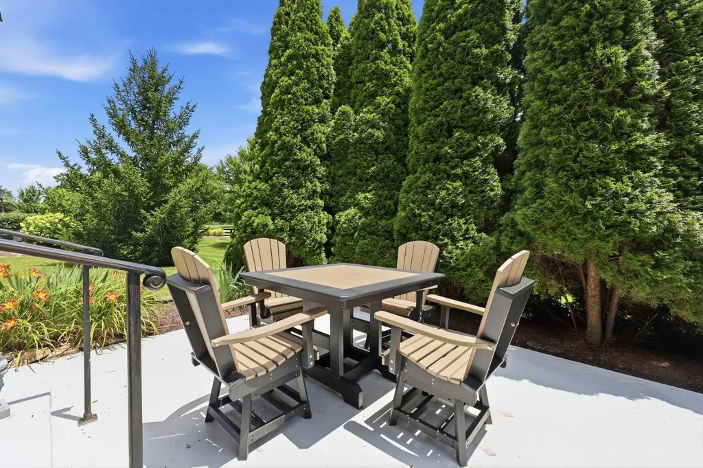 143 Rumsey Circle Versailles KY 40383