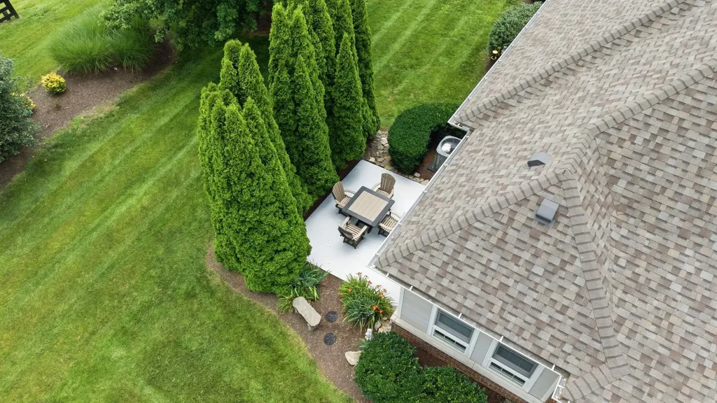 143 Rumsey Circle Versailles KY 40383