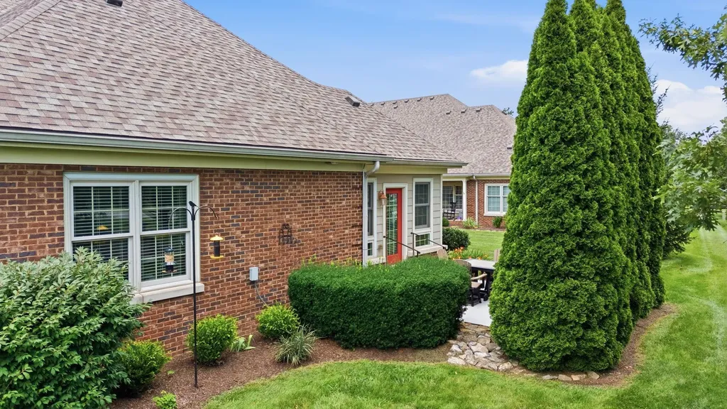 143 Rumsey Circle Versailles KY 40383
