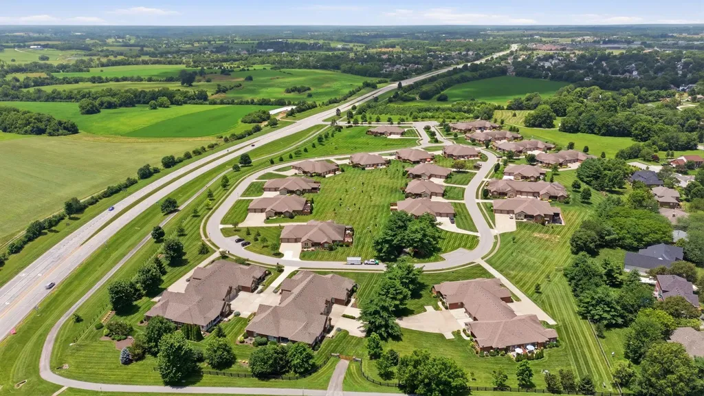 143 Rumsey Circle Versailles KY 40383