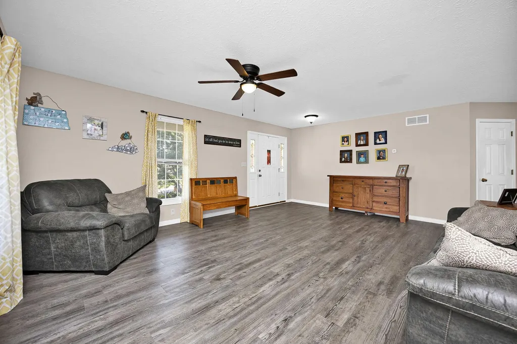 129 Creekside Drive Danville KY 40422
