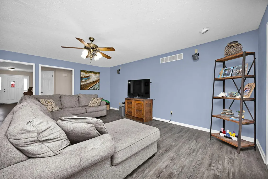 129 Creekside Drive Danville KY 40422